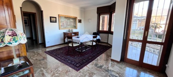5-salle Appartement à Torre Boldone, Italy No. 73277 17