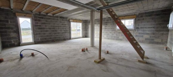 Villa de 4 dormitorios en Manche, France No. 359498 4