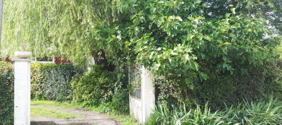 6 bedrooms House in Lucay-le-Libre, France No. 42092 23