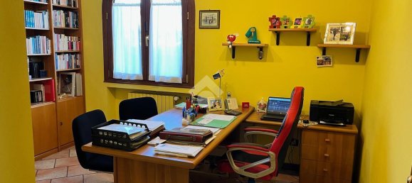 Вилла с 5 комнатами в Сициано, Италия № 33041 23