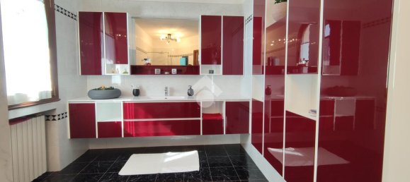 Вилла с 5 комнатами в Сициано, Италия № 33041 30