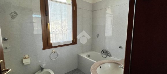 Вилла с 5 комнатами в Сициано, Италия № 33041 38