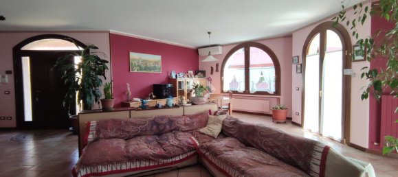 Вилла с 5 комнатами в Сициано, Италия № 33041 11