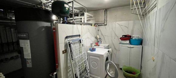 Вилла с 5 комнатами в Сициано, Италия № 33041 45