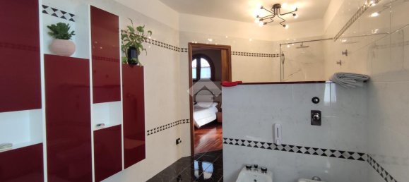 Вилла с 5 комнатами в Сициано, Италия № 33041 32