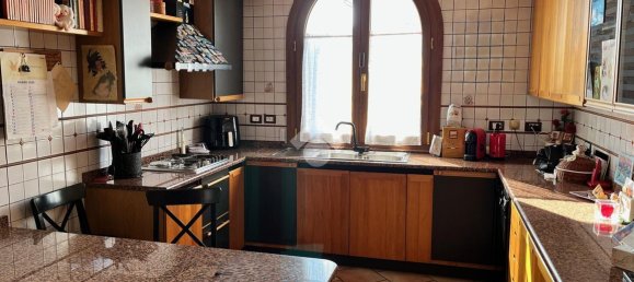 Вилла с 5 комнатами в Сициано, Италия № 33041 19