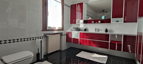 Вилла с 5 комнатами в Сициано, Италия № 33041 31