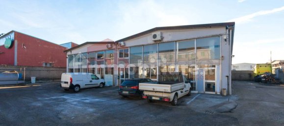 مستودع في Solaro, Italy 350متر مربع رقم 75107 5