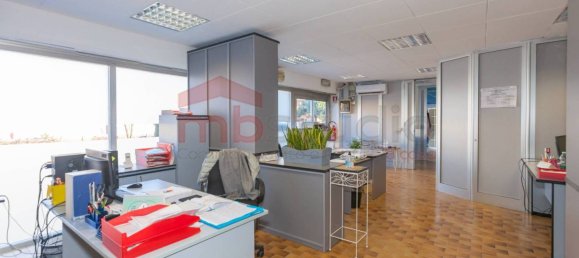 مستودع في Solaro, Italy 350متر مربع رقم 75107 3