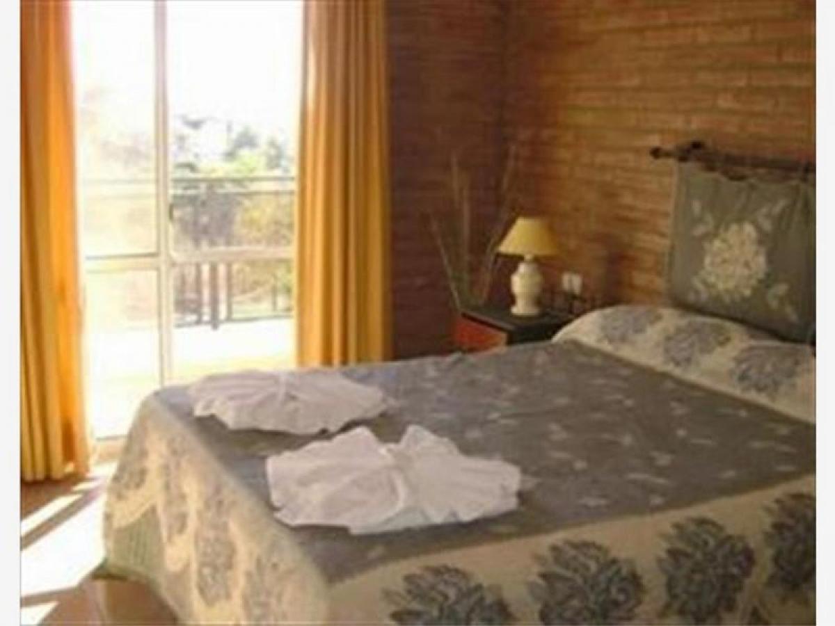 520m² Hotel in Cordoba, Argentina No. 29445