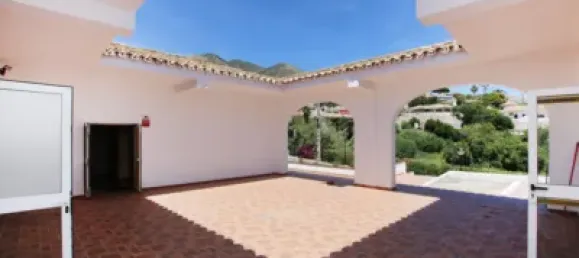 Офис с 2 спальнями в Бенальмадена, Испания № 24036 50