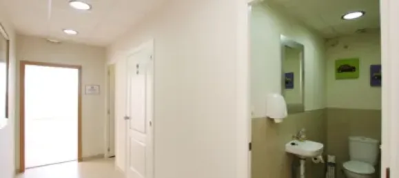 Офис с 2 спальнями в Бенальмадена, Испания № 24036 15