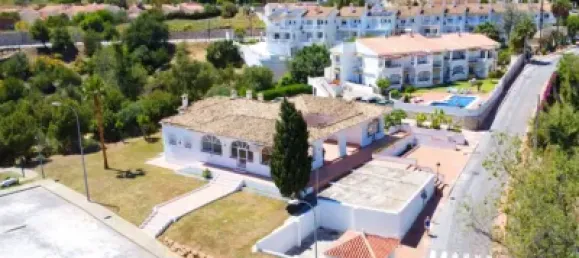 Офис с 2 спальнями в Бенальмадена, Испания № 24036 32