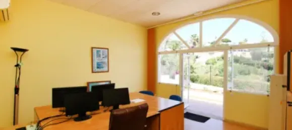 Офис с 2 спальнями в Бенальмадена, Испания № 24036 8