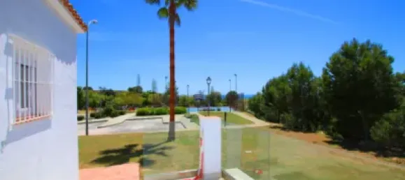 Офис с 2 спальнями в Бенальмадена, Испания № 24036 49