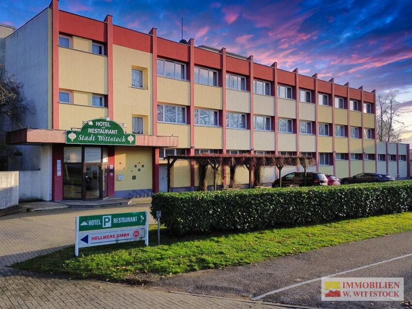 Hôtel à Ostprignitz-Ruppin, Germany 4863m² No. 91309