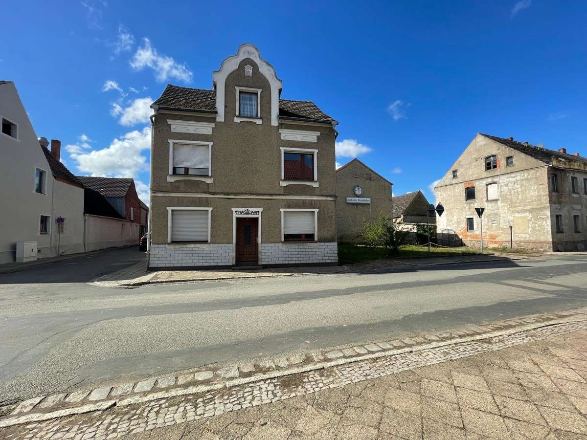 6-salle Bâtiment à Ostprignitz-Ruppin, Germany No. 17090