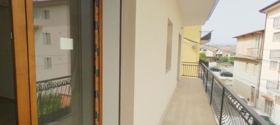3-Zimmer Wohnung in Catanzaro, Italy, Nr. 109758 8