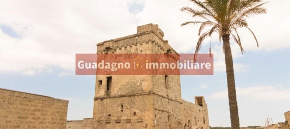 Casa de 20 habitaciónes en Nociglia, Italy No. 30567 11