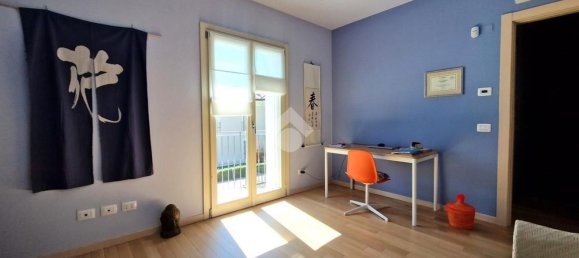 4 غرف نوم منزل في Chiari, Italy رقم 365602 17