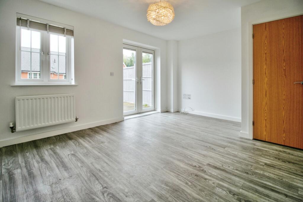 3 bedrooms Commercial property in Sevenoaks, United Kingdom No. 10679