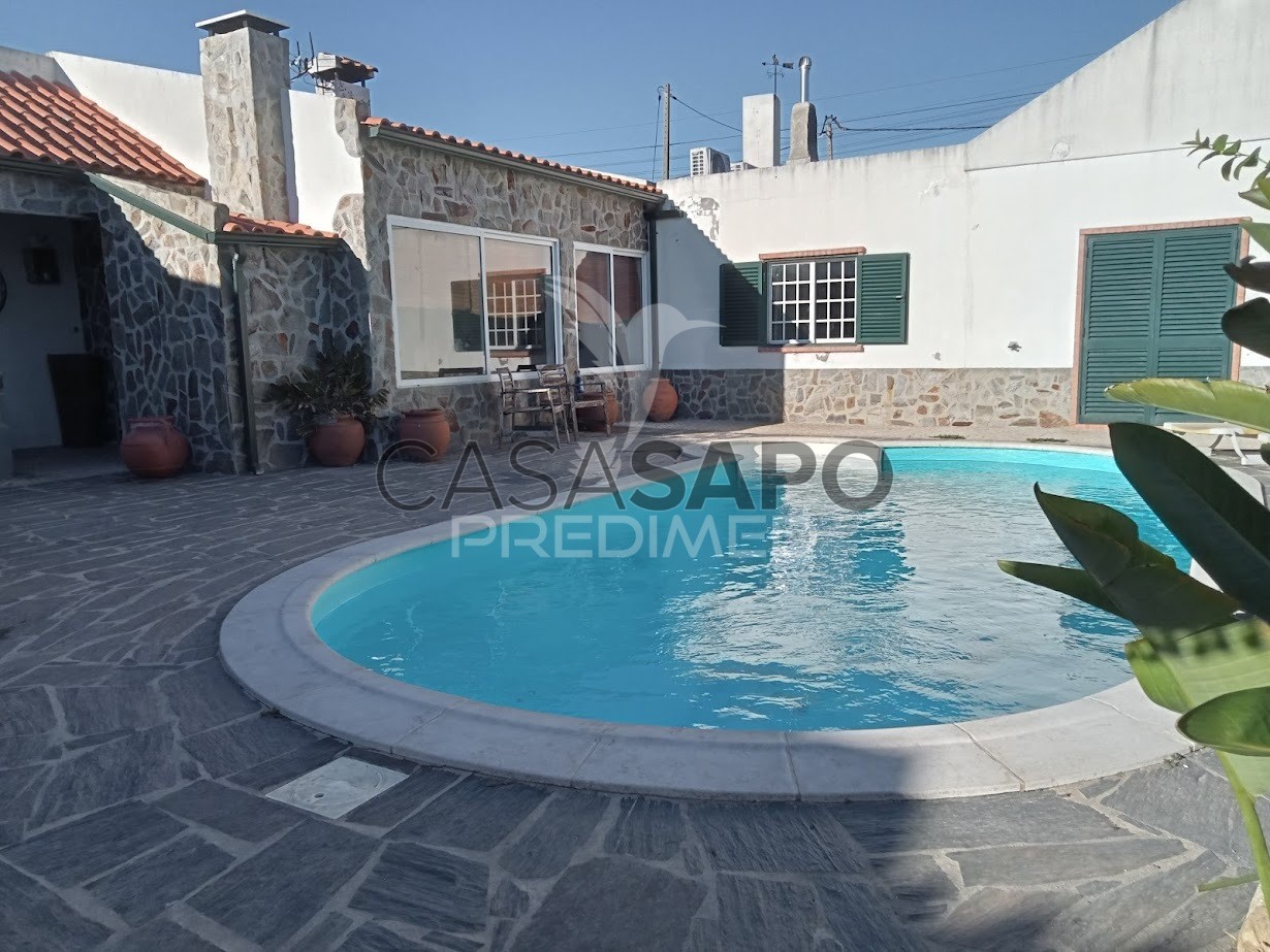 3 bedrooms House in Quarteira, Portugal No. 195770