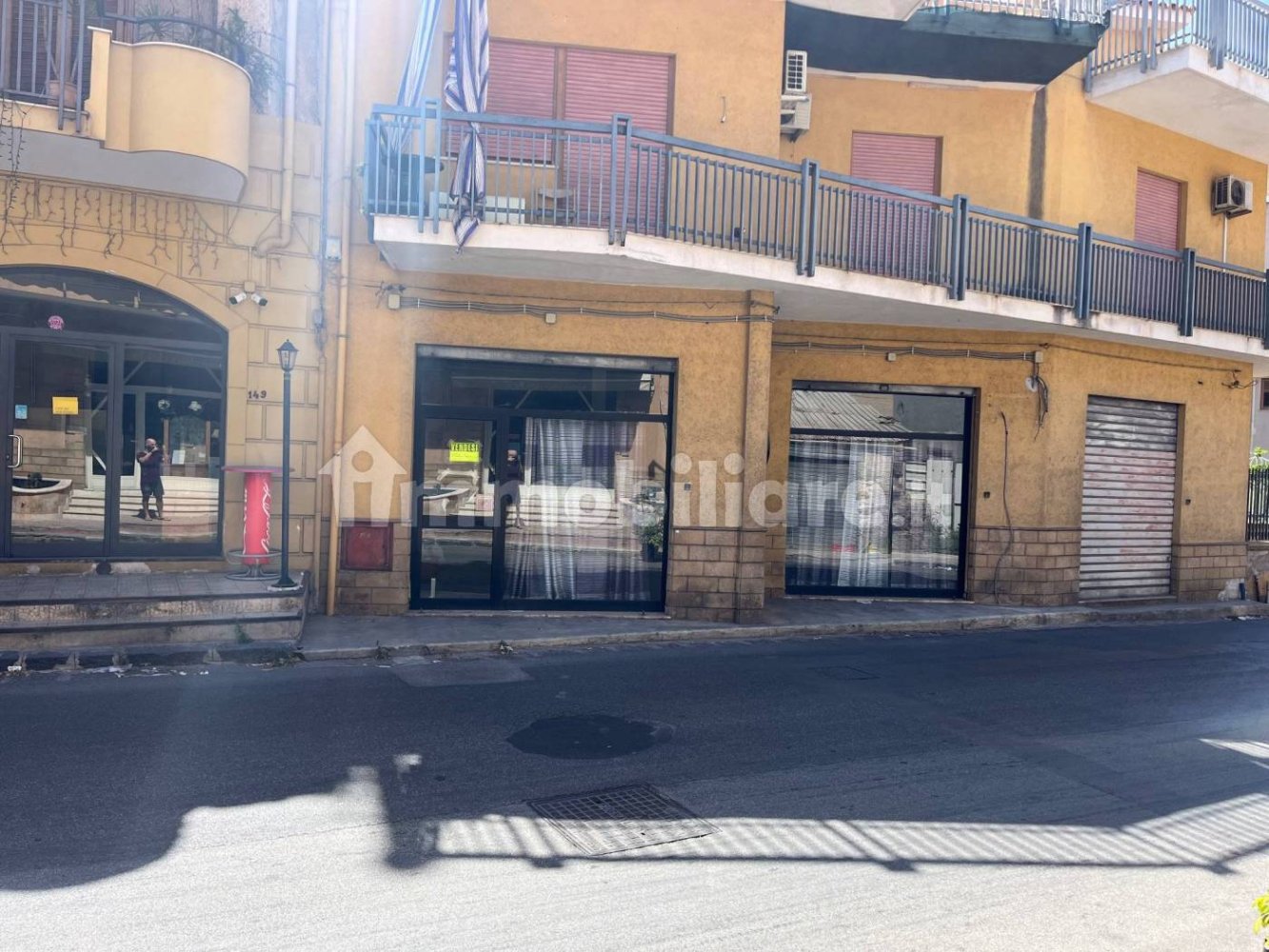Propiedad comercial de 2 habitaciónes en Villabate, Italy No. 317653