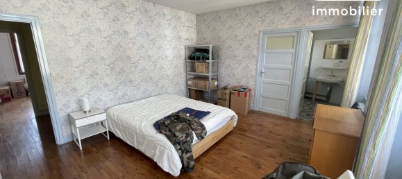 2 bedrooms House in Saint-Bonnet-le-Chastel, France No. 206293 5