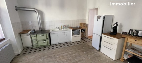 2 bedrooms House in Saint-Bonnet-le-Chastel, France No. 206293 2