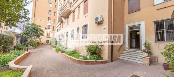 2-salle Appartement à Rome, Italy No. 287518 8