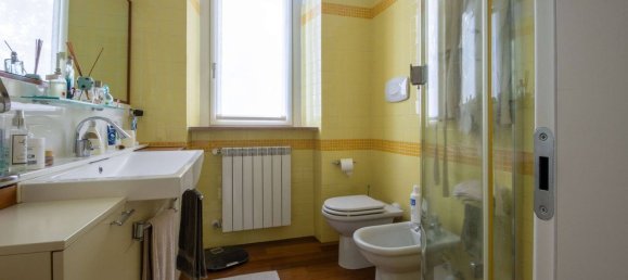 Apartamento de 4 dormitorios en Usmate Velate, Italy No. 364639 24