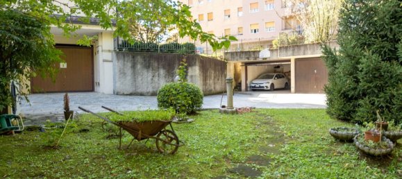 Apartamento de 4 dormitorios en Usmate Velate, Italy No. 364639 50