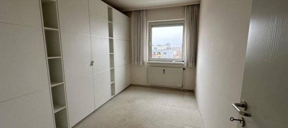 Квартира с 4 комнатами в Занкт Пёльтен, Австрия № 111839 8