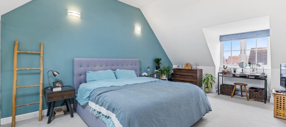 3 Schlafzimmer Haus in Horley, United Kingdom, Nr. 996 3