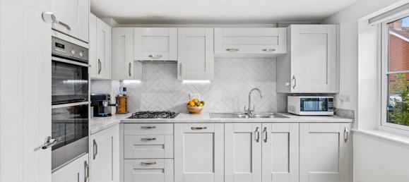 3 Schlafzimmer Haus in Horley, United Kingdom, Nr. 996 27