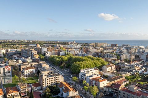 Propriété commerciale à Matosinhos, Portugal 70m² No. 273142