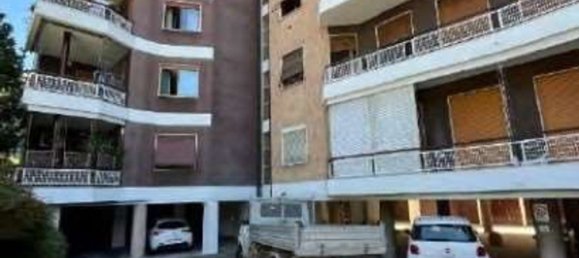 Квартира с 8 комнатами в Мерате, Италия № 5212 13