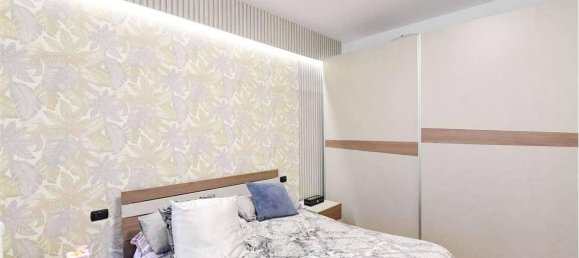 2-salle Appartement à Desio, Italy No. 38769 10