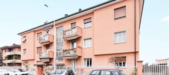 2-salle Appartement à Desio, Italy No. 38769 17