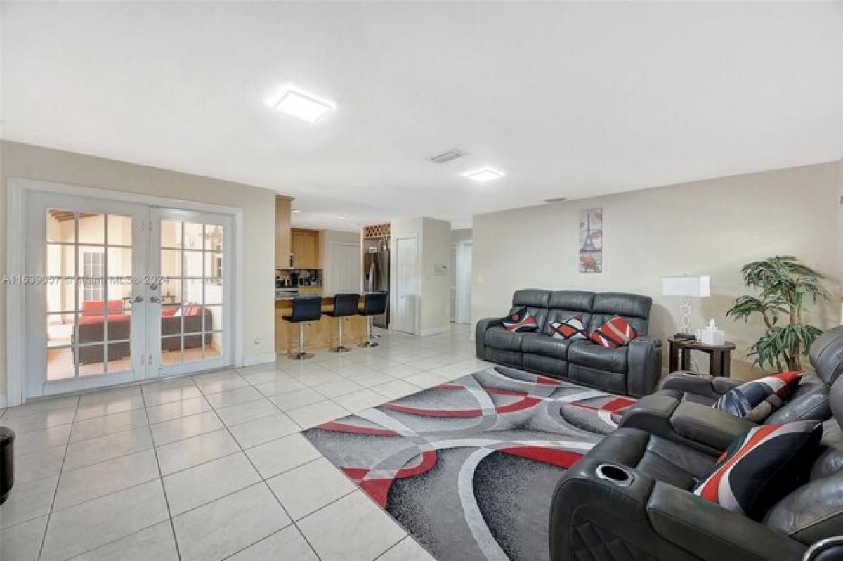 4 bedrooms House in Miami, USA No. 430652