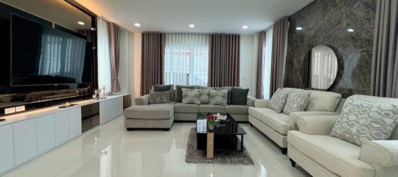 4 chambres house à vendre à Pattaya, Chonburi, Eastern Thailand, Thailand № 82637 24