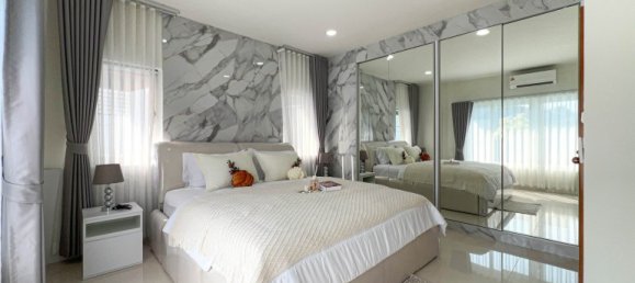 4 chambres house à vendre à Pattaya, Chonburi, Eastern Thailand, Thailand № 82637 14