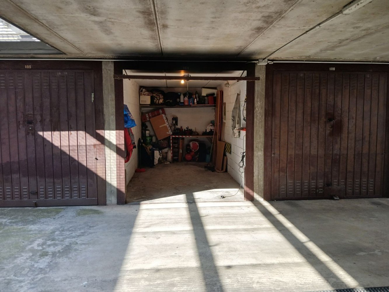 Garaje en Rozzano, Italy 14 m² No. 381408