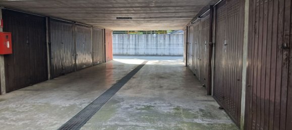 Garaje en Rozzano, Italy 14 m² No. 381408 3