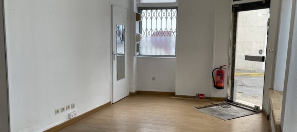 Коммерческая недвижимость 28м² в Куйи-Пон-о-Дам, Франция № 178798 3