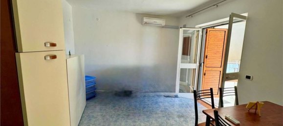 Apartamento de 2 dormitorios en Scalea, Italy No. 322965 8