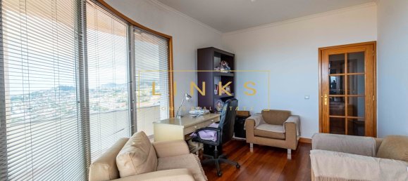 Вилла с 3 спальнями в Фуншал, Португалия № 142066 12