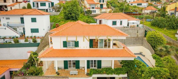 Вилла с 3 спальнями в Фуншал, Португалия № 142066 2