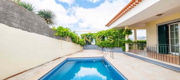 Вилла с 3 спальнями в Фуншал, Португалия № 142066 25