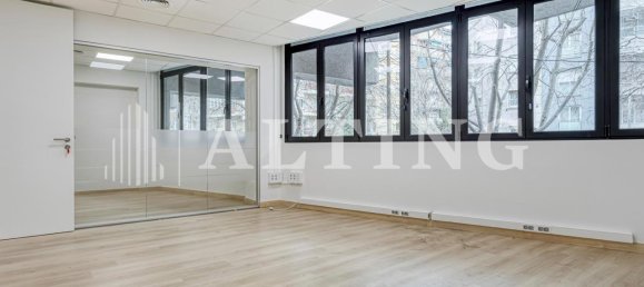 Gewerbliche Immobilie in Barcelona, Spain 107m², Nr. 146081 10